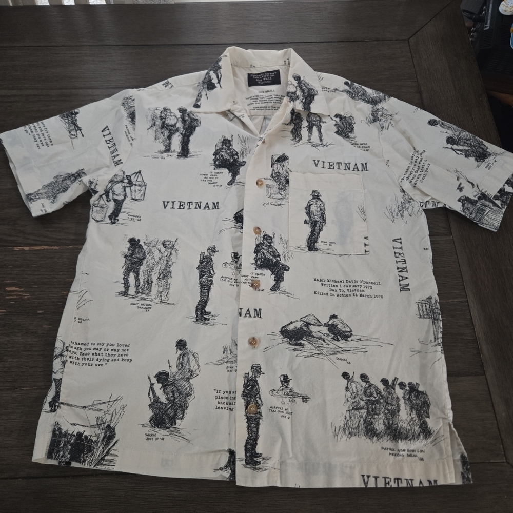 Men's Casual Vietnam Print Button Down Shirt